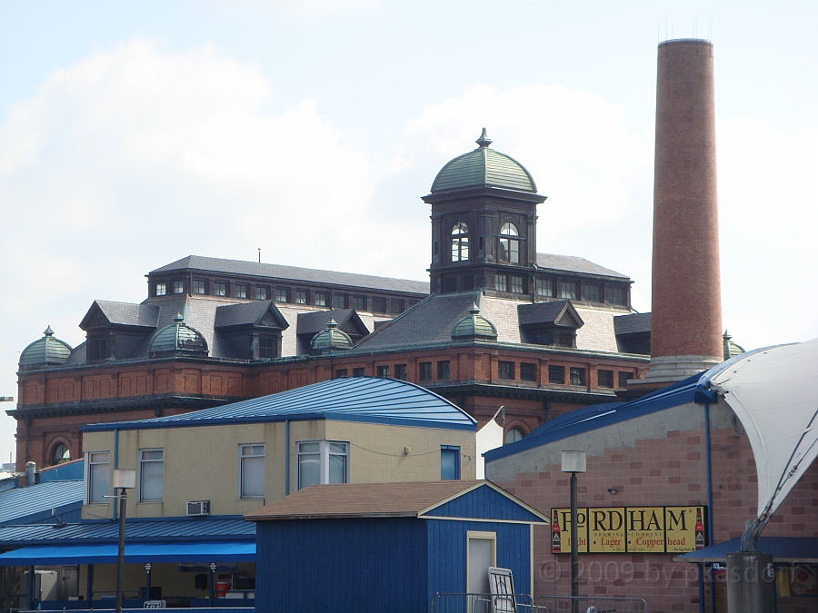 Baltimore [2009 July 02] 037.JPG - Scenes from Baltimore's Inner Harbor.